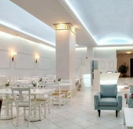 Astoria Hotel 2*